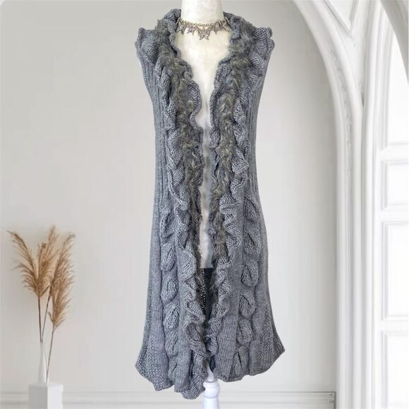 Dressbarn Whimsygoth Open Front Gray Faux Fur Knitted Ruffle Long Cardigan L - Picture 1 of 7